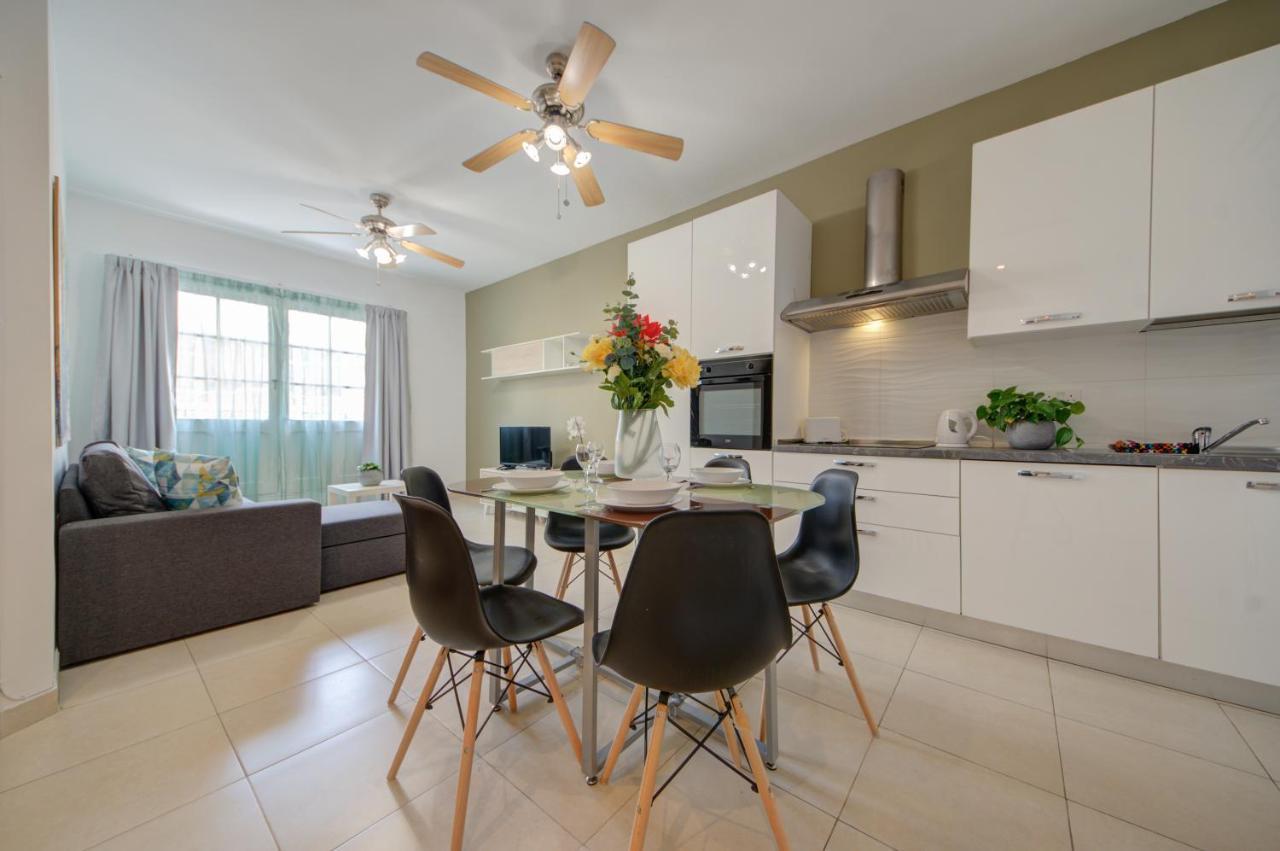 Azure Haven - Gzira Apartments And Penthouse By Shortletsmalta エクステリア 写真