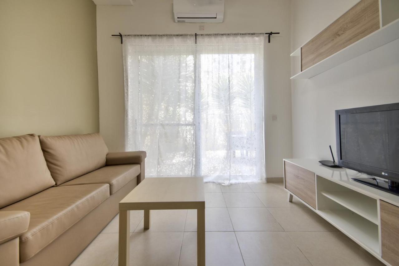 Azure Haven - Gzira Apartments And Penthouse By Shortletsmalta エクステリア 写真