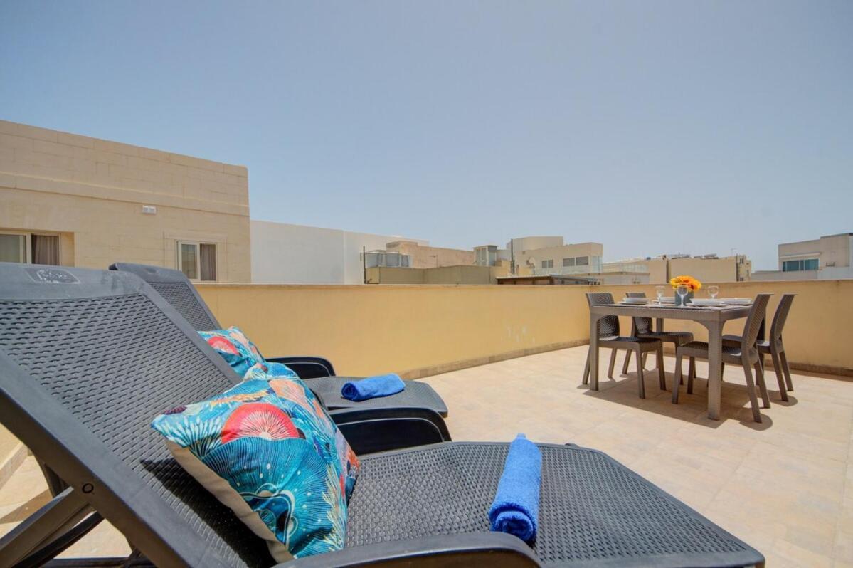 Azure Haven - Gzira Apartments And Penthouse By Shortletsmalta 部屋 写真