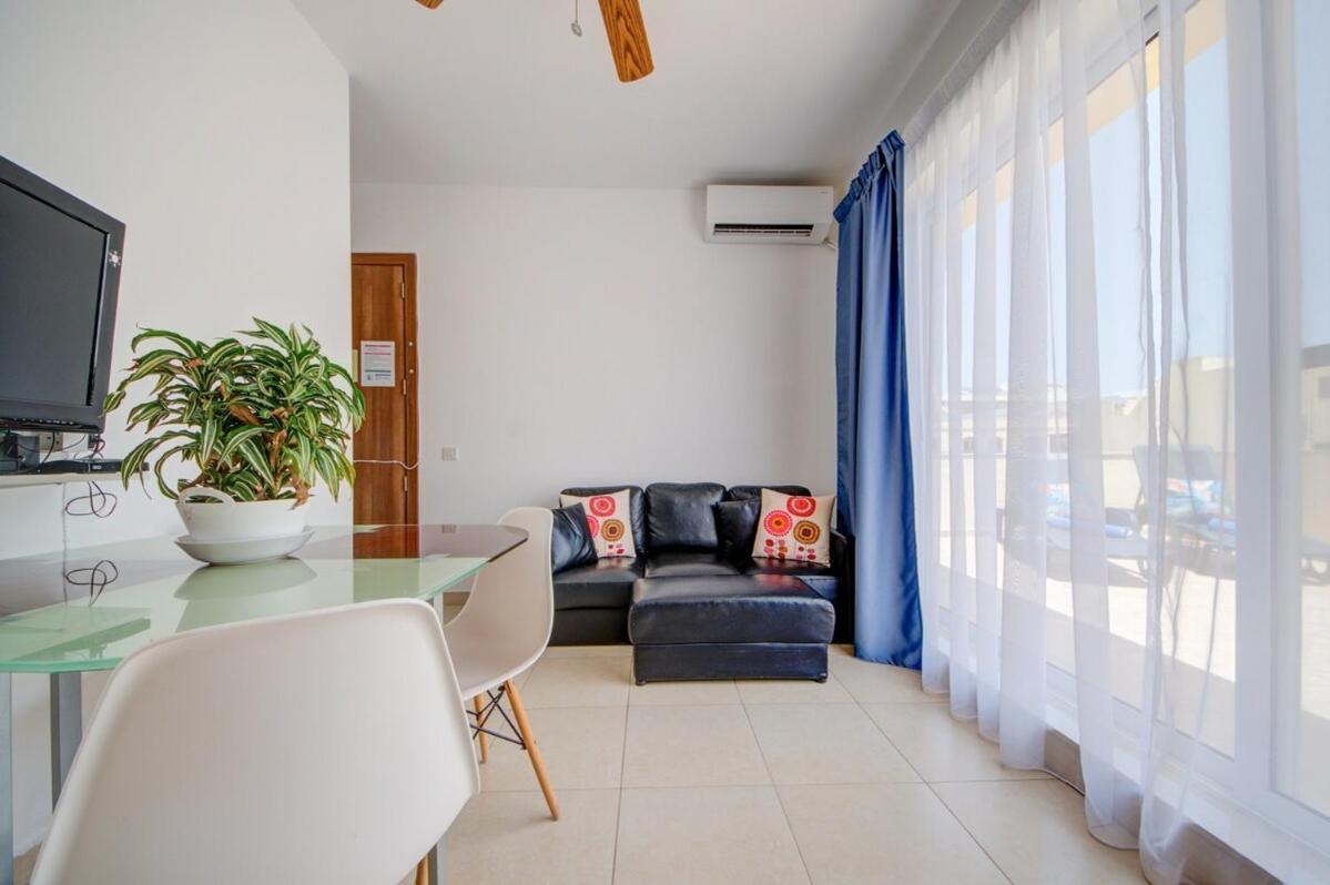 Azure Haven - Gzira Apartments And Penthouse By Shortletsmalta 部屋 写真